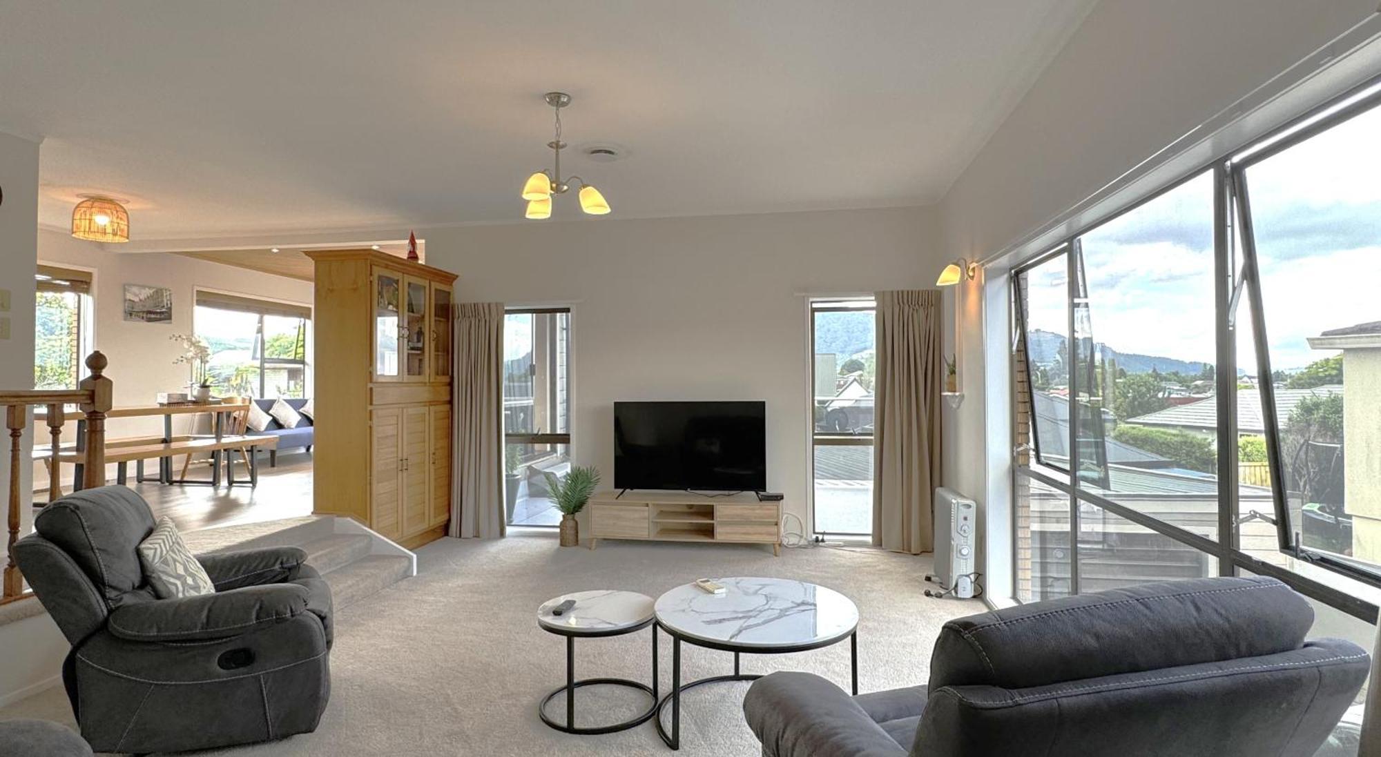 Spacious Retreat With Mountain View Rotorua Kültér fotó